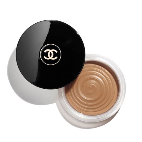 chanel bronzer for pale skin.